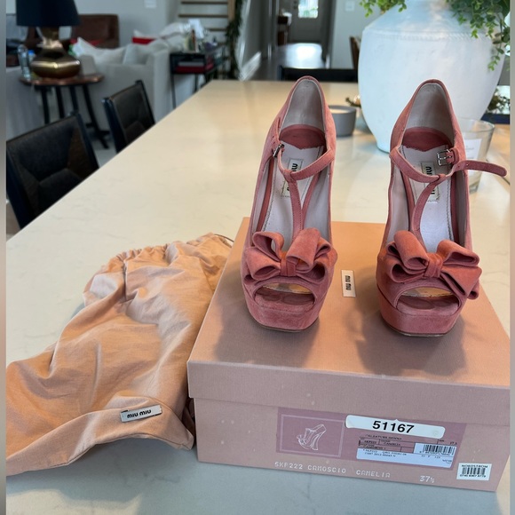 Miu Miu | Shoes | Camoscio Camelia | 37.5 - Picture 1 of 5